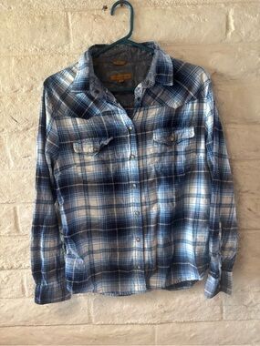 Jachs Girlfriend “Bea” Shirt-Medium